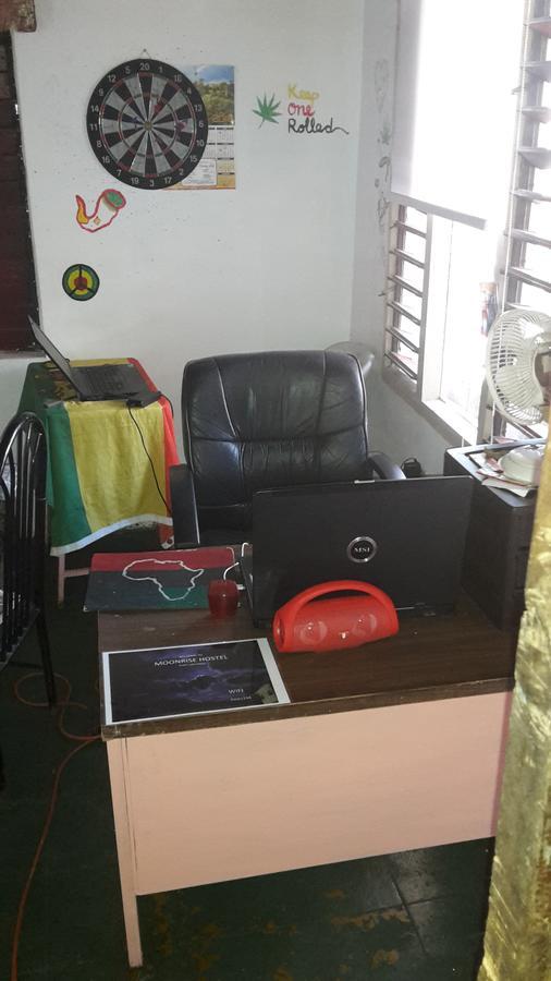 Holiday Home - Guest House Port Antonio Bagian luar foto